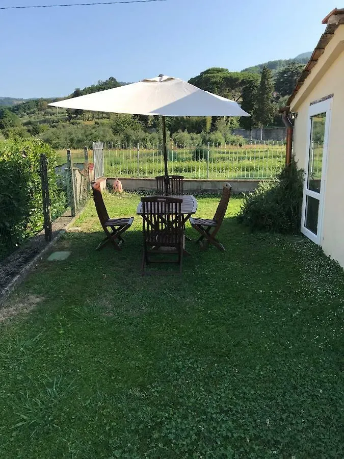 Casamariu Villa Lucca 0*,